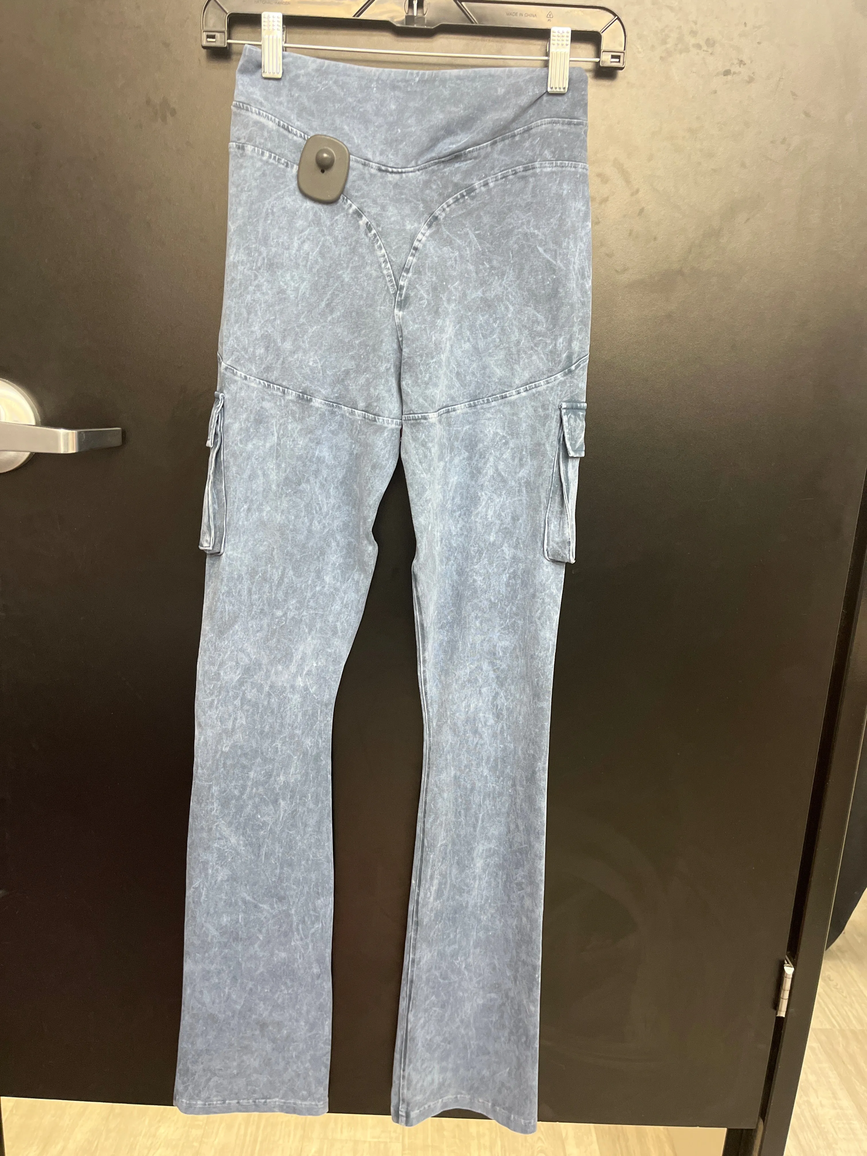 NWT Gym Shark Athletic Pants Size Small
